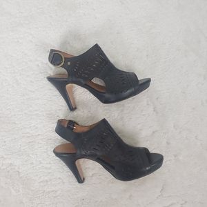 Indigo by Clark’s Laser Cut Black Heels